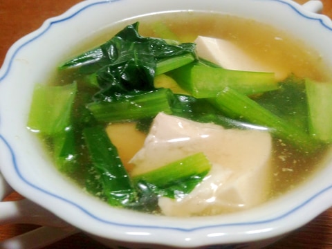 豆腐と小松菜の中華スープ